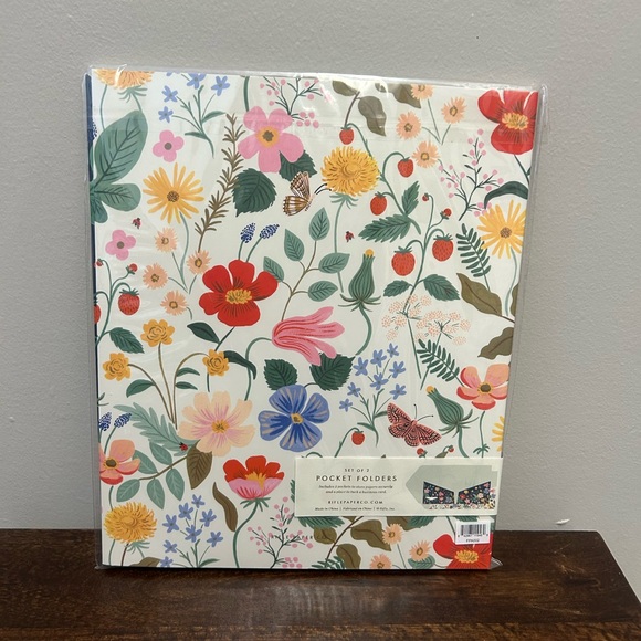 New! Rifle Paper Co. Notebook & Folder Set - Picture 4 of 5